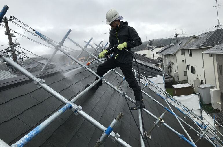 郡山市屋根塗装工事　高圧洗浄